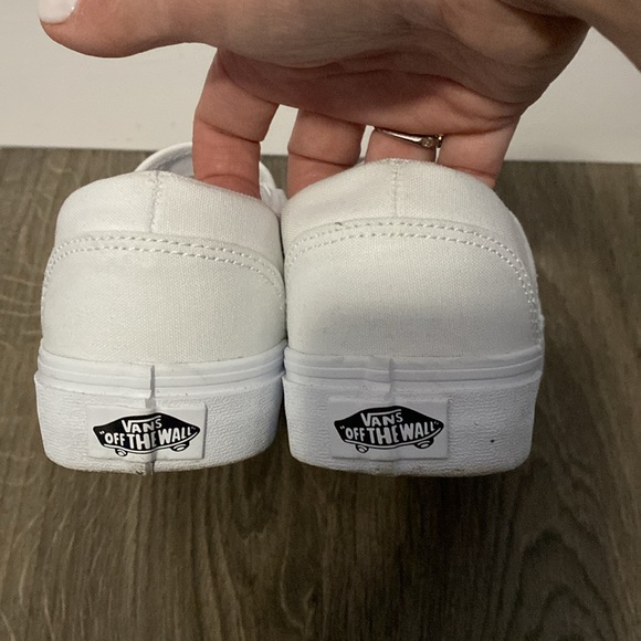 Vans Off the Wall Classic White Canvas Slip On - Picture 3 of 4